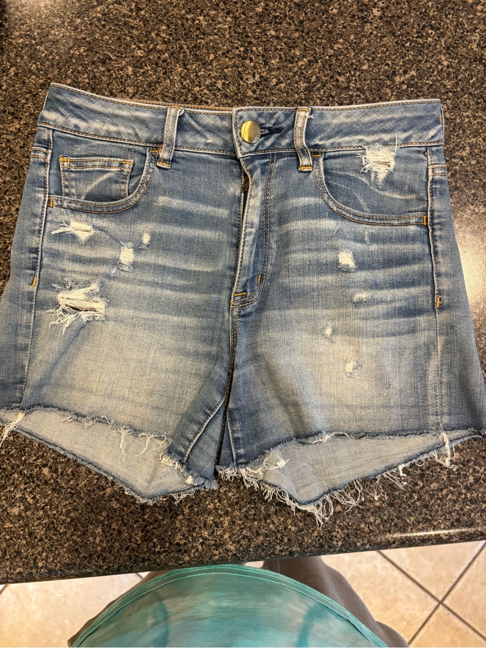 American Eagle hi rise shortie